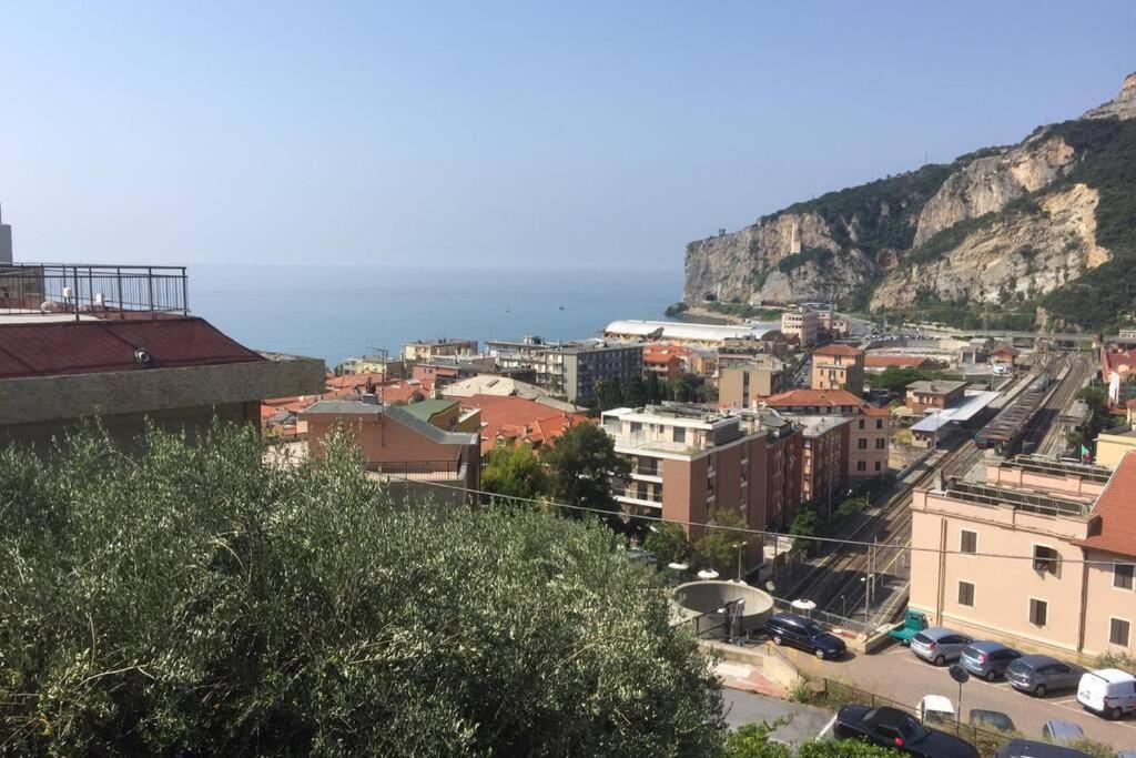 Casa Matilde - Appartamento Vista Mare - Con Posto Auto フィナーレ・リーグレ エクステリア 写真