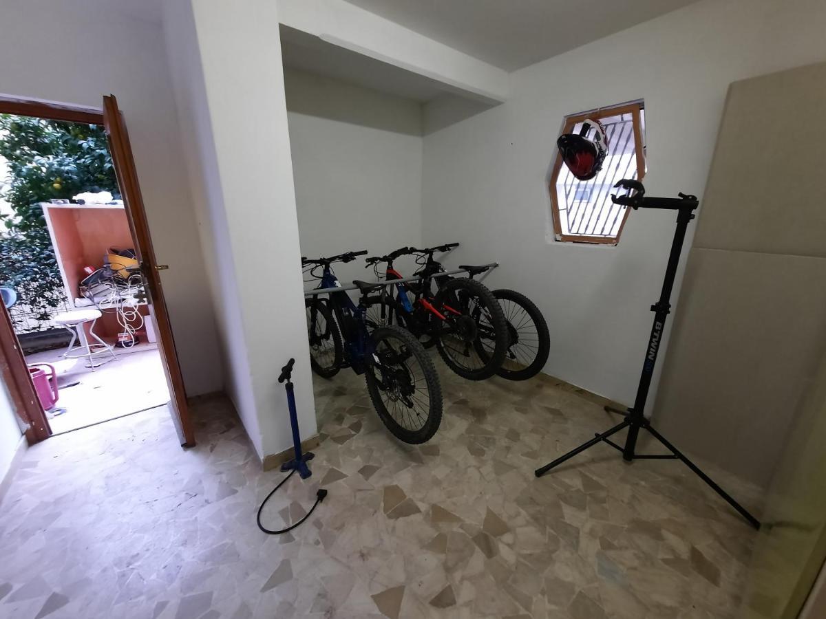 Casa Matilde - Appartamento Vista Mare - Con Posto Auto フィナーレ・リーグレ エクステリア 写真