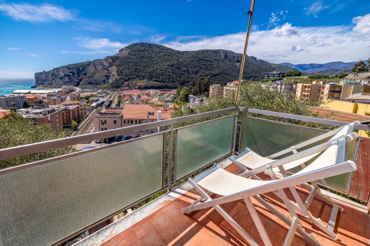 Casa Matilde - Appartamento Vista Mare - Con Posto Auto フィナーレ・リーグレ エクステリア 写真