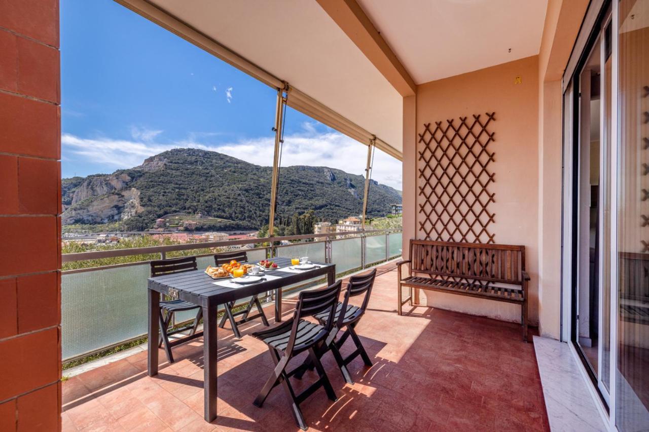 Casa Matilde - Appartamento Vista Mare - Con Posto Auto フィナーレ・リーグレ エクステリア 写真
