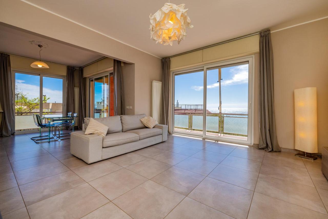 Casa Matilde - Appartamento Vista Mare - Con Posto Auto フィナーレ・リーグレ エクステリア 写真
