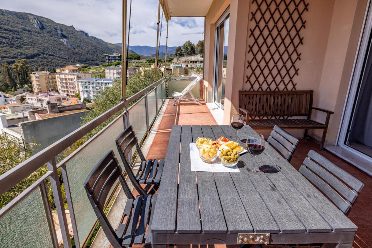 Casa Matilde - Appartamento Vista Mare - Con Posto Auto フィナーレ・リーグレ エクステリア 写真